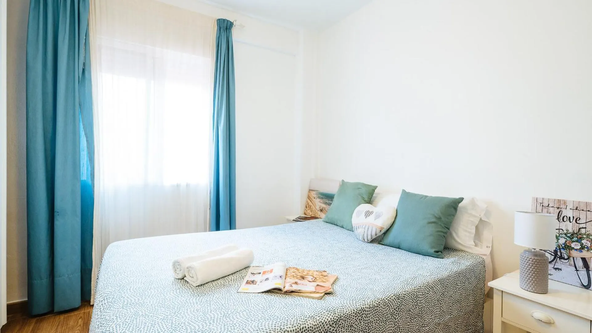 Ixte Alameda Plaza 3 Habitaciones Seville Apartment